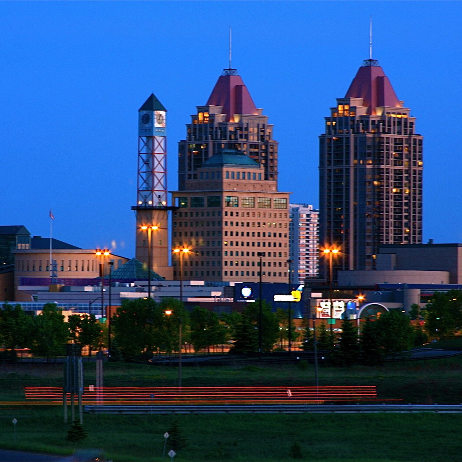 Professional Cleaning, Janitorial, and Maintenance Services in Mississauga - Superintendent, Janitorial, Maintenance, Property Management, and Cleaning Services