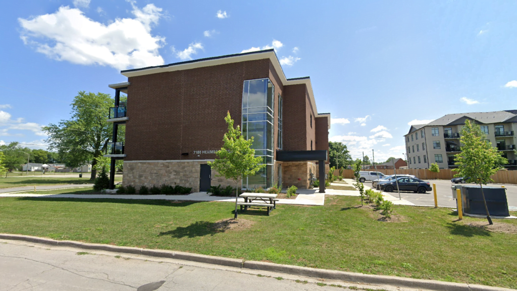 Professional Cleaning, Janitorial, and Maintenance Services throughout the Golden Horseshoe - Superintendent Services in Niagara offered at Heximer location